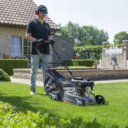 POWEG63773 GRASMAAIER ZELFTREKKEND 132CC Ø 410MM 9