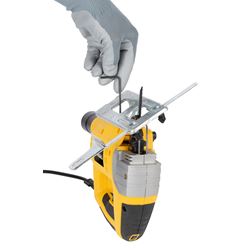 POWX0331 DECOUPEERZAAG 650W - 3 ACC. 8
